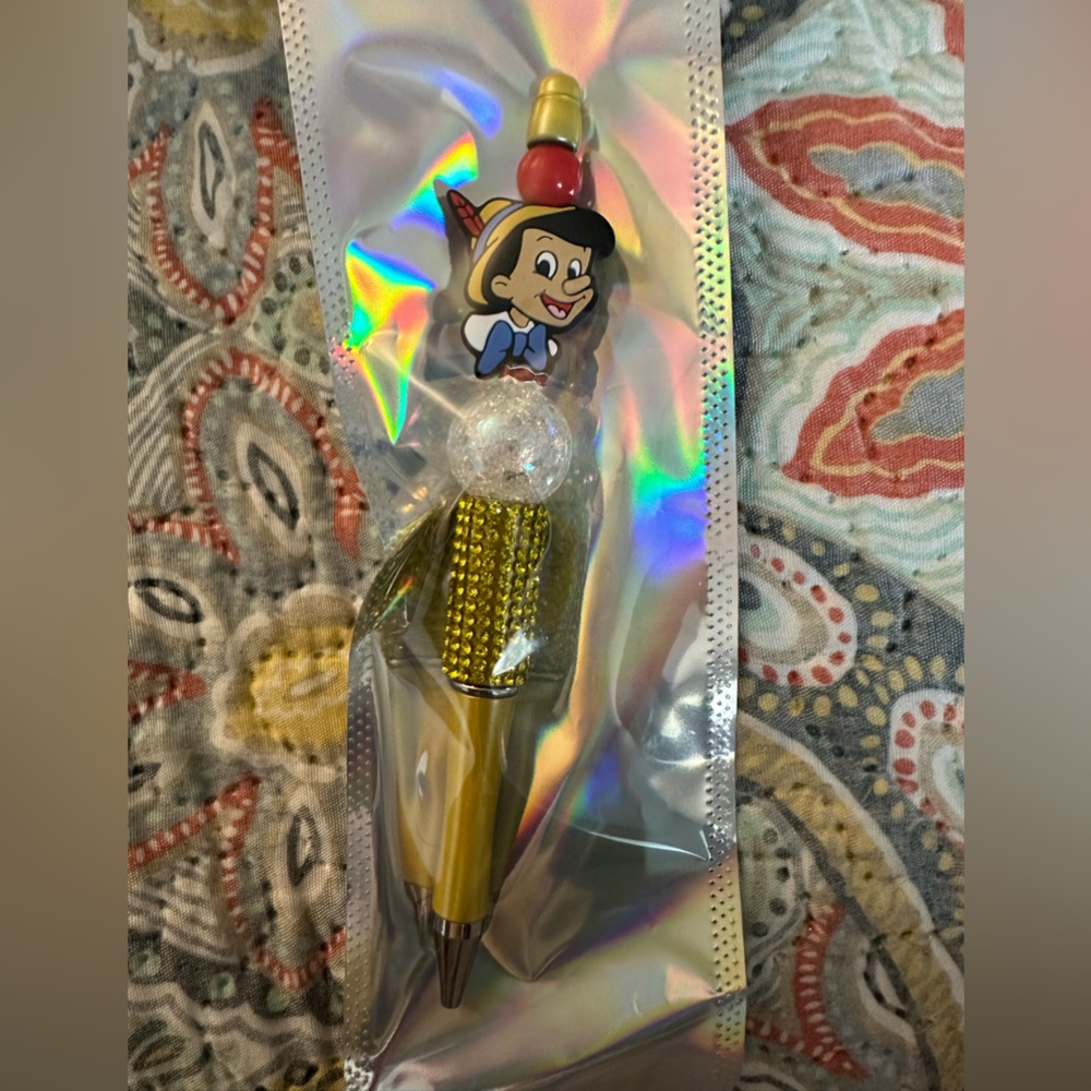 Customize pen done by my 13 year old for her school field trip this year to Wash